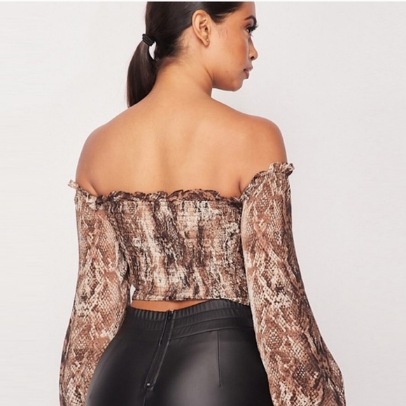 Snake print Boutique crop top - Picture 4 of 5